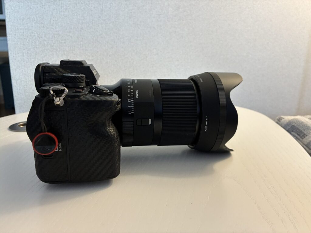 Sigma35mm F1.4 DG DNの外観を解説する画像
